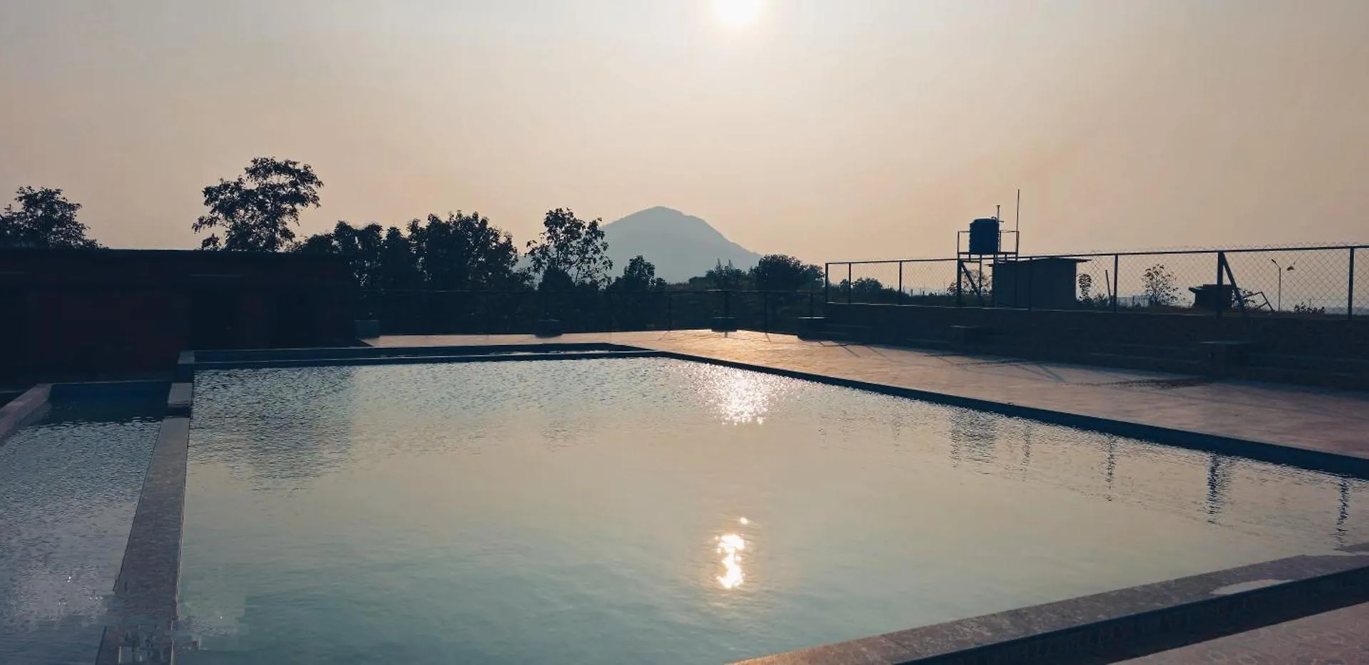 Misty Valley Resort Varagampadi India